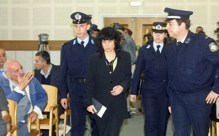Συγκλονιστικό έγκλημα: Η γυναίκα που τιμώρησε με 8 σφαίρες τον Αρχιμανδρίτη-Εικόνες